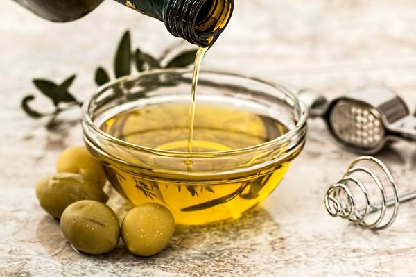 Les secrets naturels de l'huile d'olive et de l'argile verte : sublimer votre corps en toute simplicité