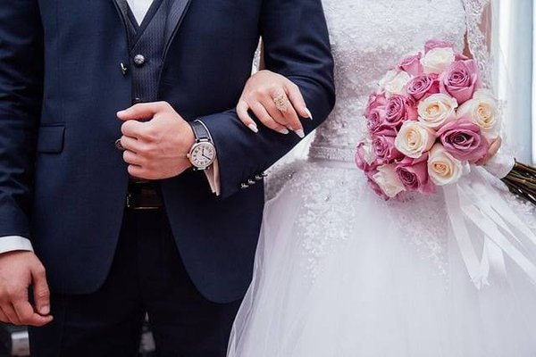 Comment choisir votre robe de mariée en fonction de votre morphologie, de votre style et du lieu du mariage ?